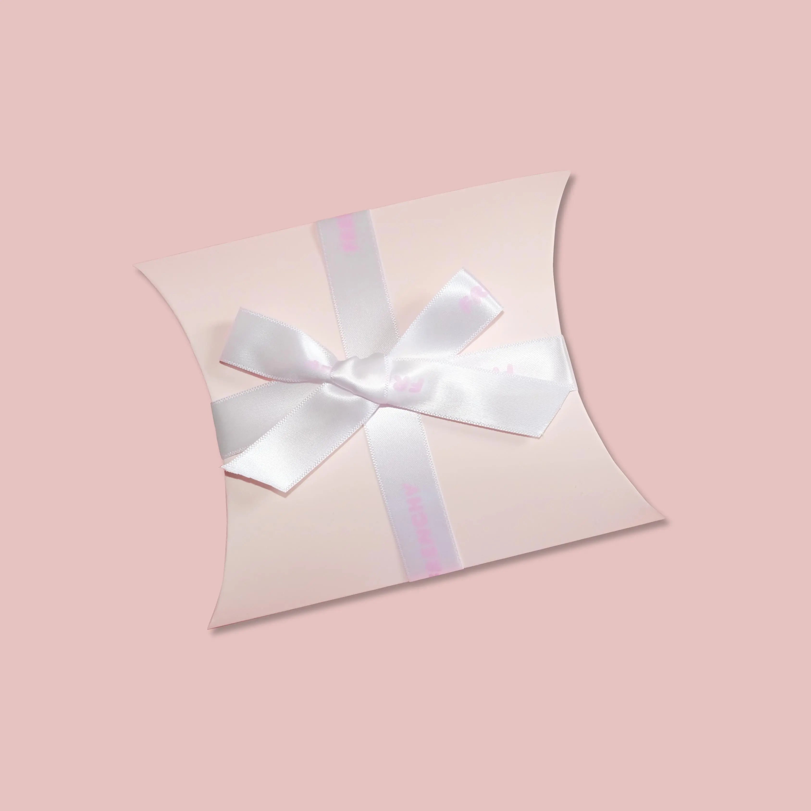 Ribbon Gift Case